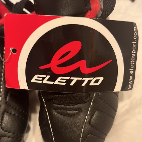 NWT Eletto cleats size 7(y) - Picture 7 of 7